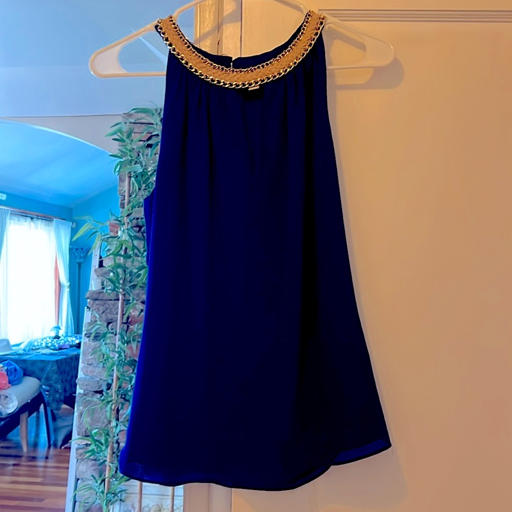 Gently worn greylin top